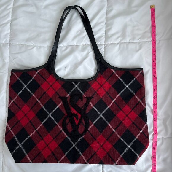Victoria’s Secret Red Black Tartan Plaid Pattern Weekender Tote Bag VS Logo - Picture 5 of 5